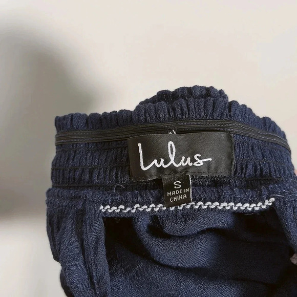 Lulu's Cold  Shoulder Navy Top - Picture 3 of 6
